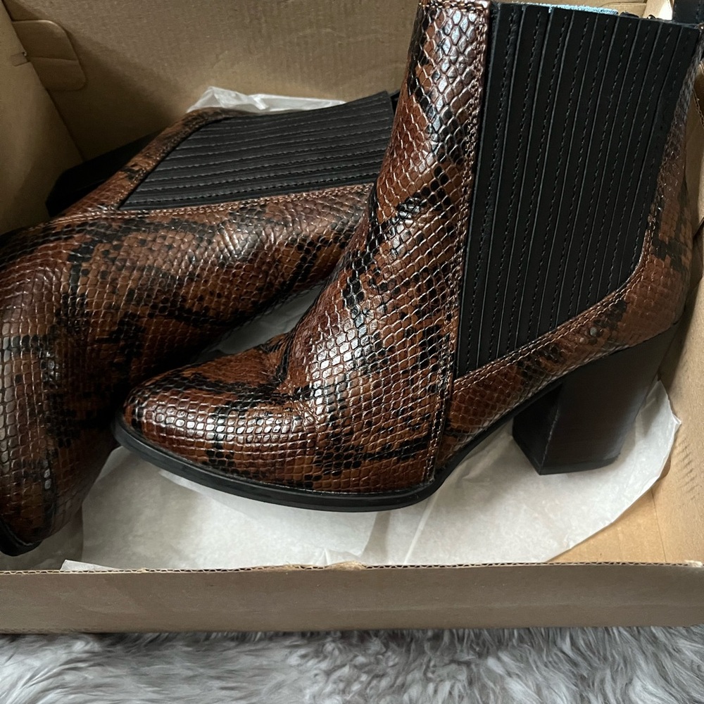 Brown Snake Print Ankle Boots
ONLY WORN 3 TIMES